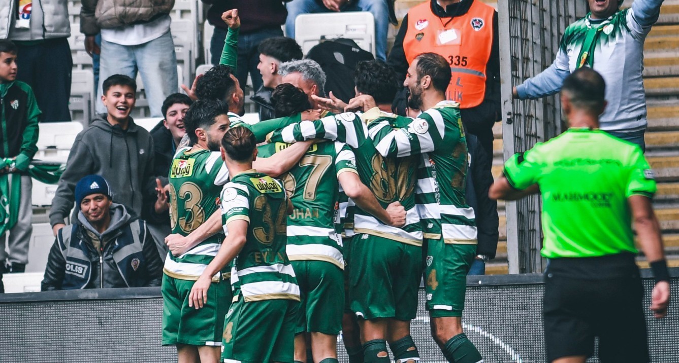 Bursaspor 70 Golle Zirvede! Türkiye Profesyonel Liglerinin En Golcüsü Oldu