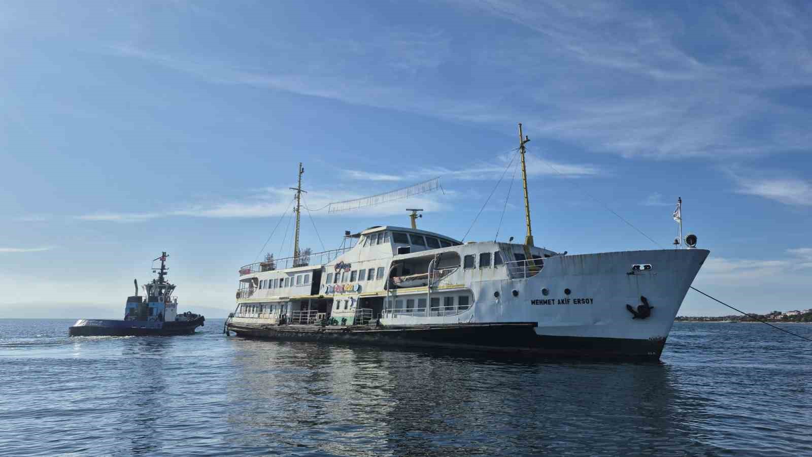 38 yaşındaki Mehmet Akif Ersoy Vapuru hizmete giriyor