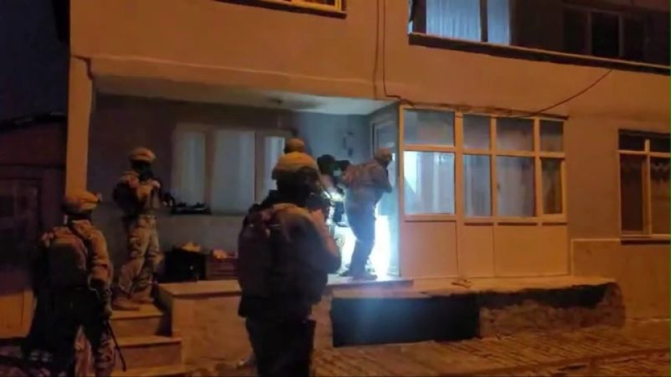Konya da operasyona dahil edildi! 61 kişi gözaltında
