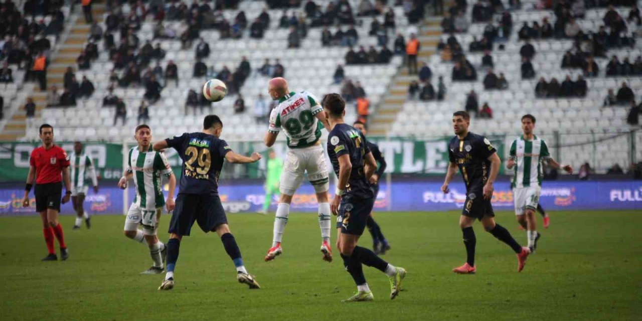 Konyaspor, Kasımpaşa'yı ağırlıyor! Rekabette 30. perde