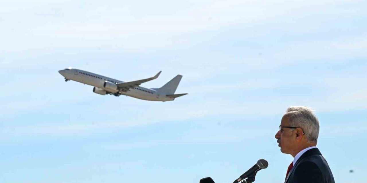 Bir ayda 45 ilin nüfusu kadar yolcu havalandı