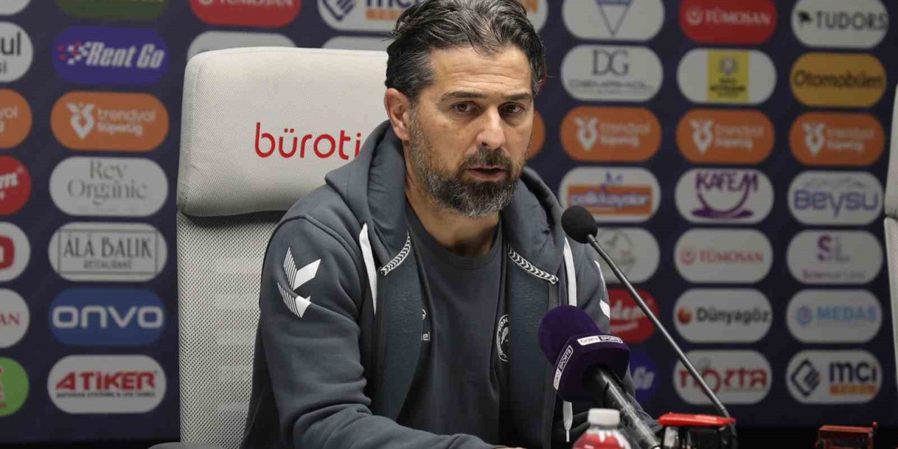 İlhan Palut’tan VAR’a sert tepki! “Tarihi bir skandal”