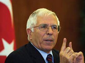 Mehmet Aydın siyasete nokta koydu