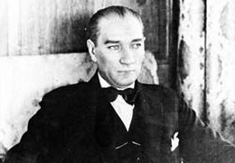 'İyi ki Atatürk'ün oğlu olmamış!'