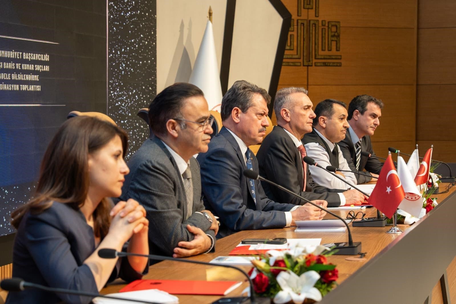 Herkes oradaydı! İzmir'de büyük kararlılık