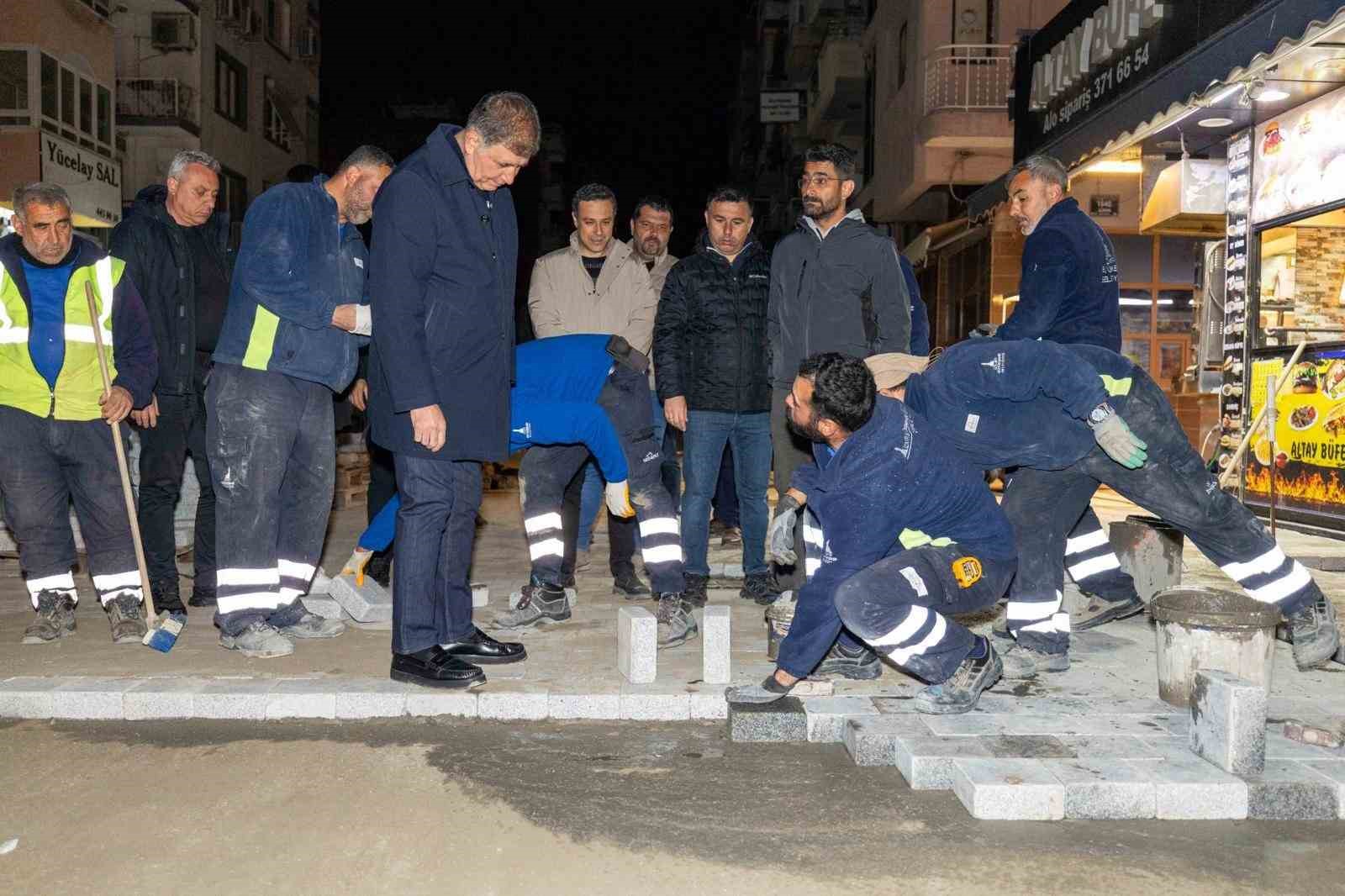 Başkan Tugay ipleri eline aldı İzmir sokaklarından eve girmiyor