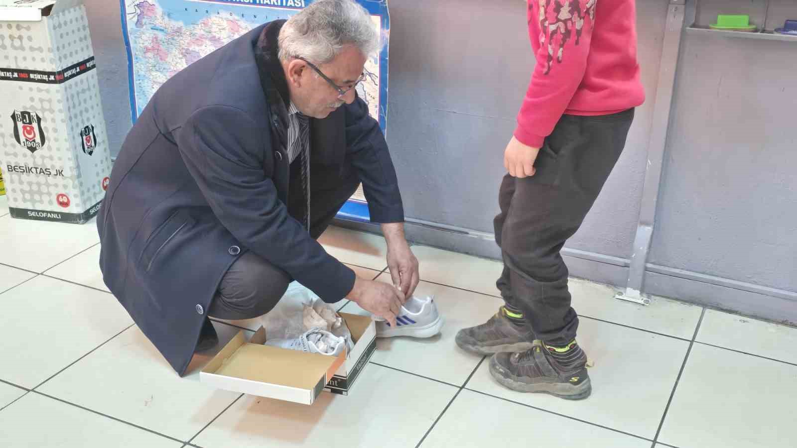 Konya'da bu hareketle çocukların yüzünü güldürdüler