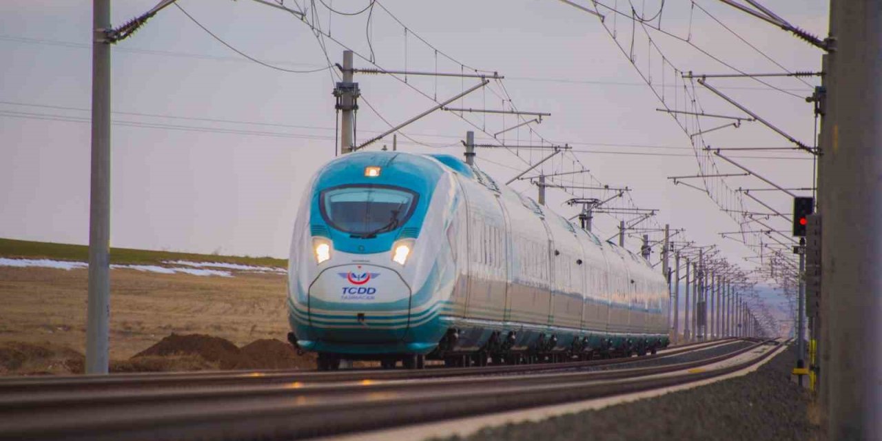 Konya hızlı trenle Türkiye’nin merkezinde: 110 milyon yolcu