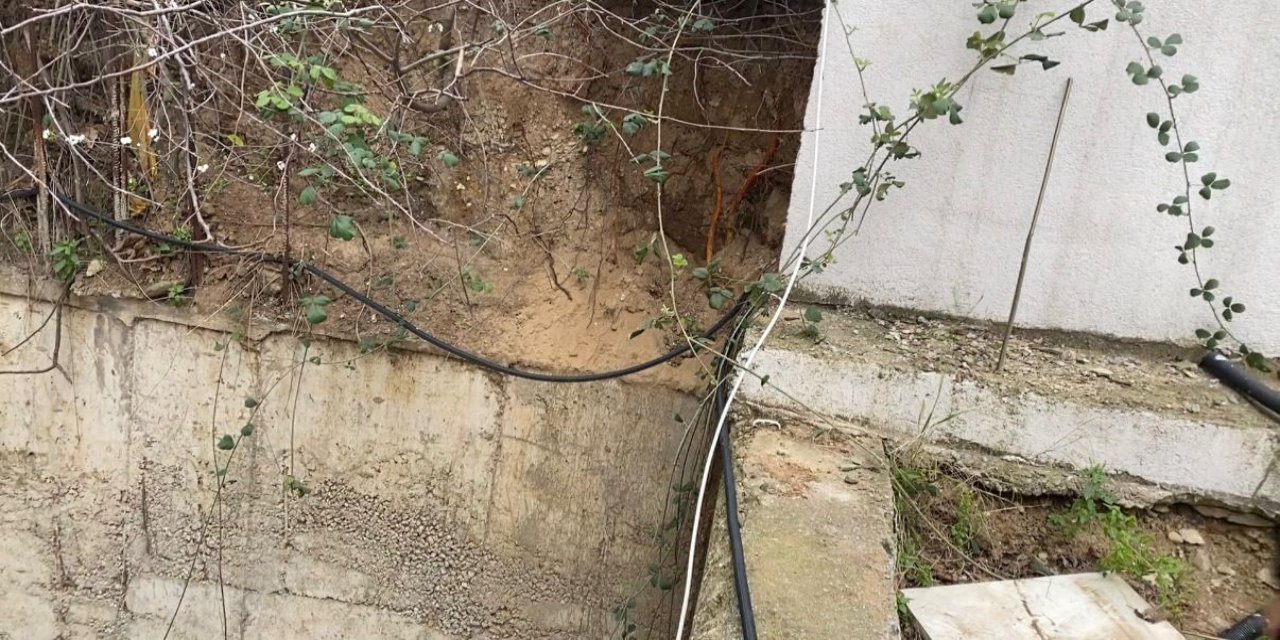 Site bahçesinde insan kafatası bulundu