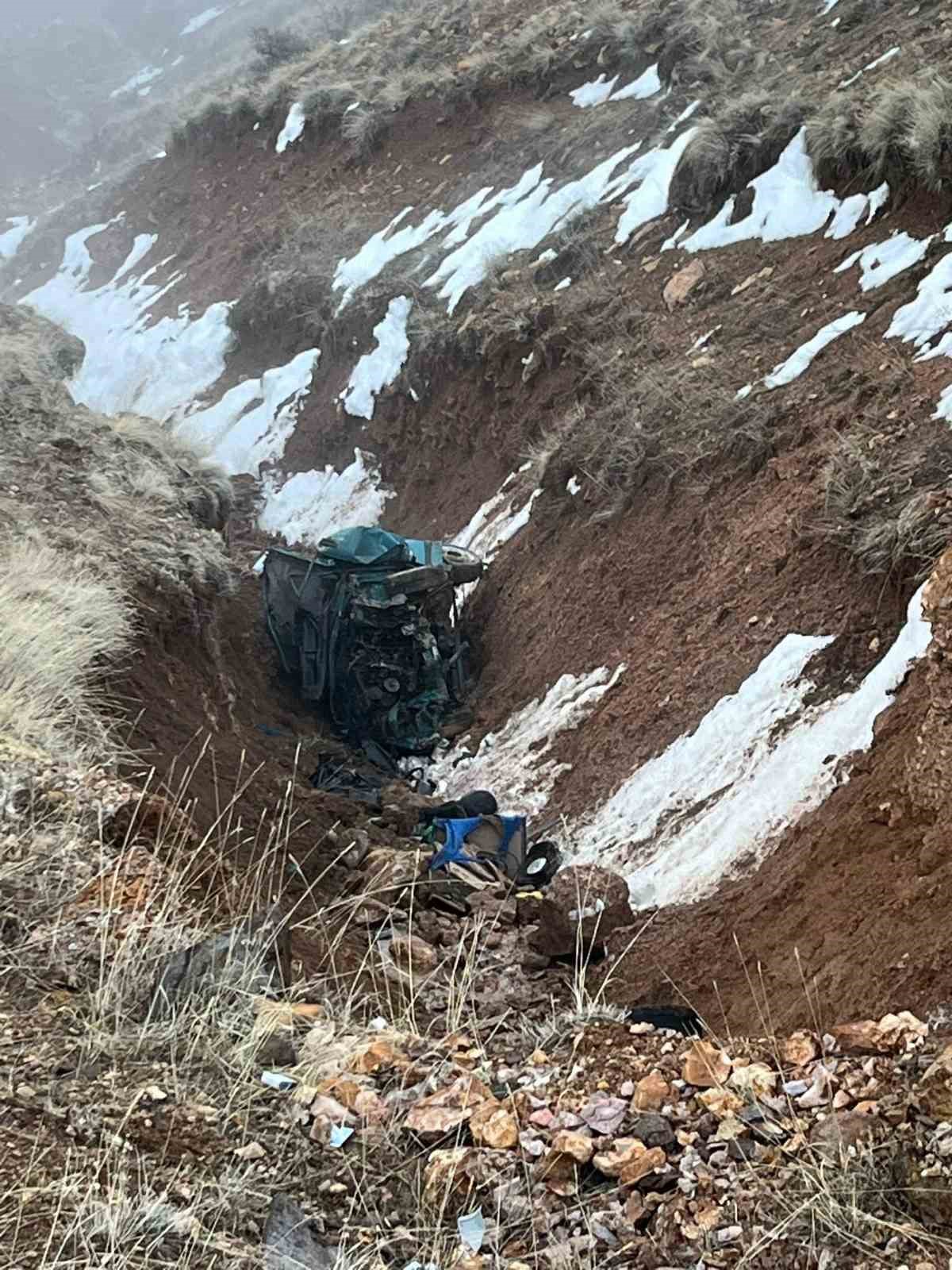 Niğde’de yoğun sis kazaya davetiye çıkardı