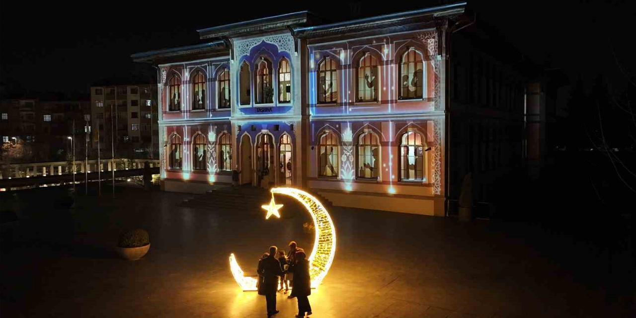Sırt Sırta Ziyaret: Konya'da muhteşem Kadir Gecesi