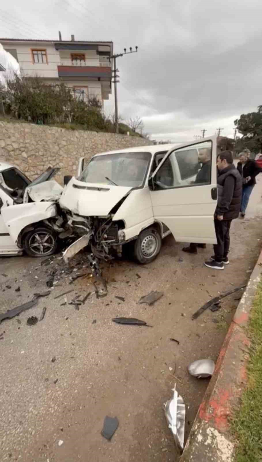 Bayram arifesinde feci kaza: 7 yaralı