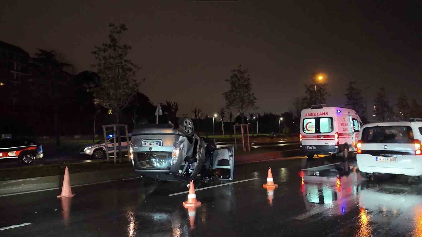 Sahil Yolu karıştı trafik durdu
