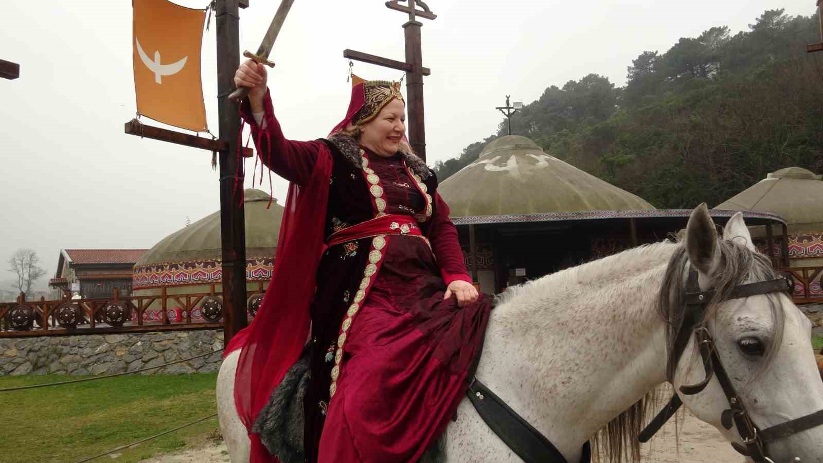 Ünlü diziler burada çekiliyor! Herkes bir gün on beş dakikalığına ünlü oldu