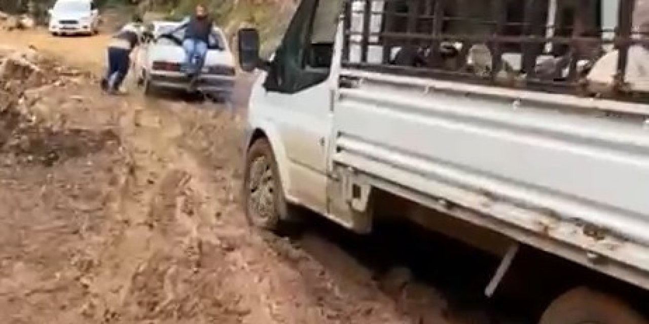 Heyelan sonrası offroad yarışlarını aratmayan görüntüler ortaya çıktı