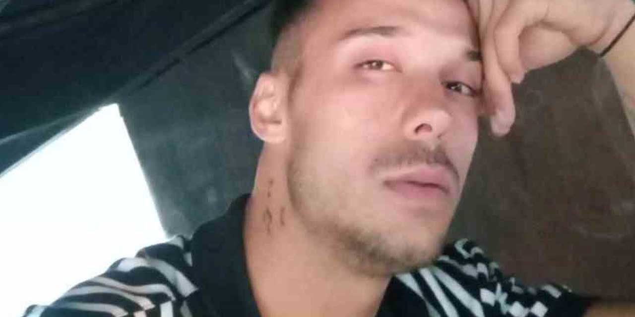 Yolu kesilerek bıçaklanan müzisyen Emre Duman hayatını kaybetti