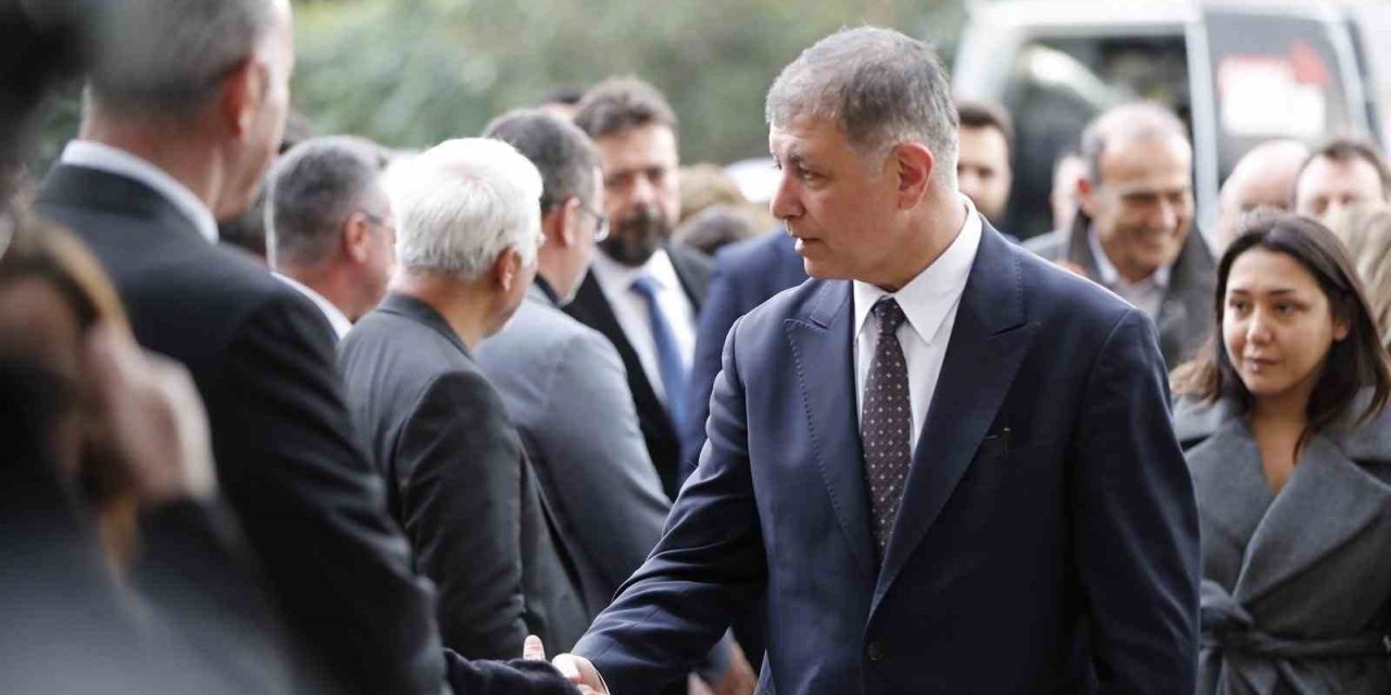 Cemil Tugay Nöbetteydi: Meslek Fabrikası'nda Tahliye Durduruldu