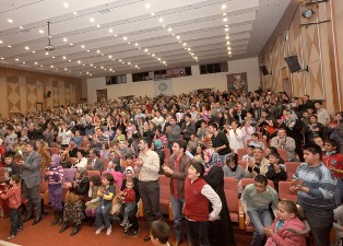 Çanakkale sevgisi salona sığmadı