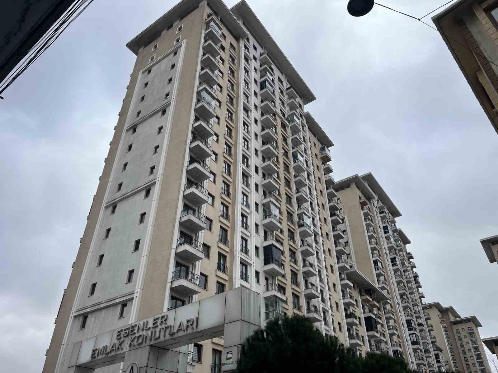 Yine 19 yaşındaki genç silahla öldü