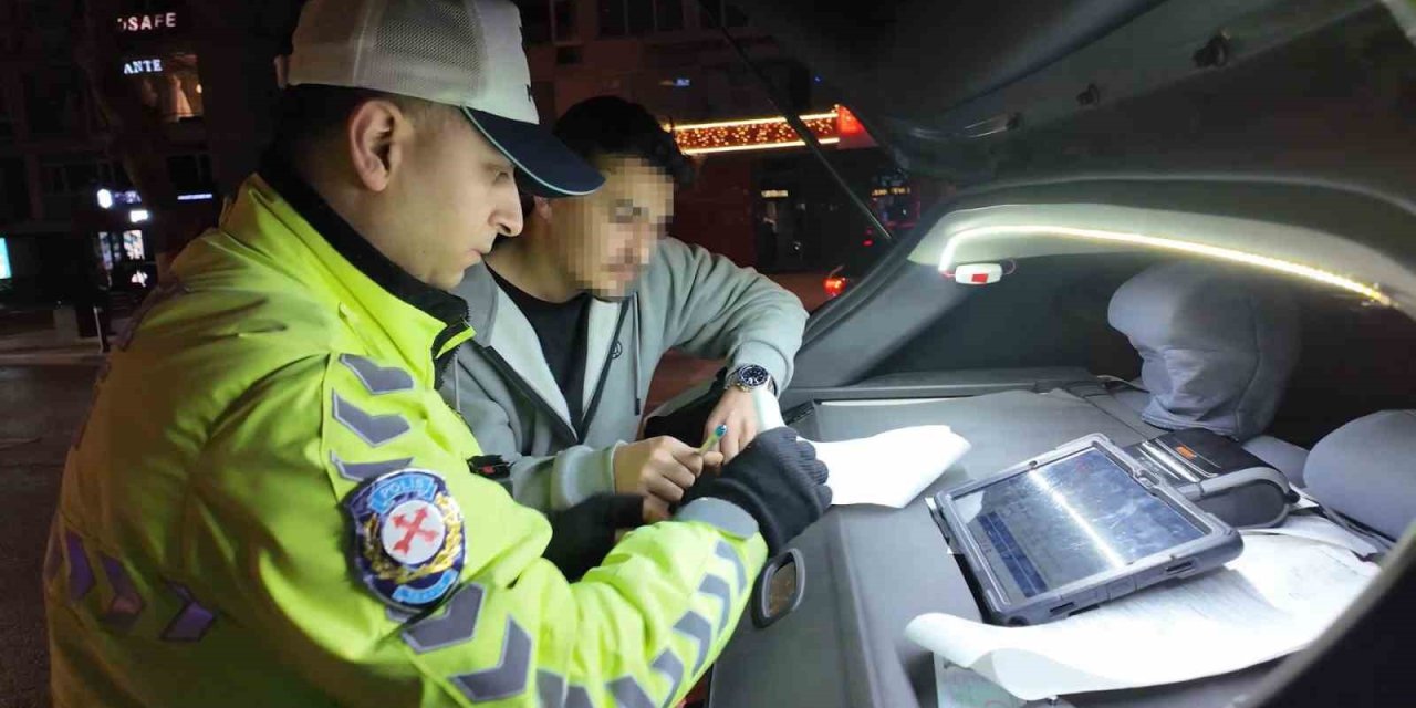 Gezi pahalıya patladı, sürücü yaya kaldı