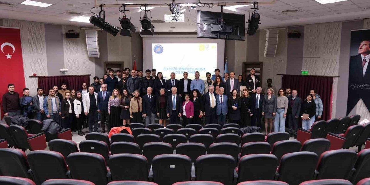 Gençler suyun peşinde