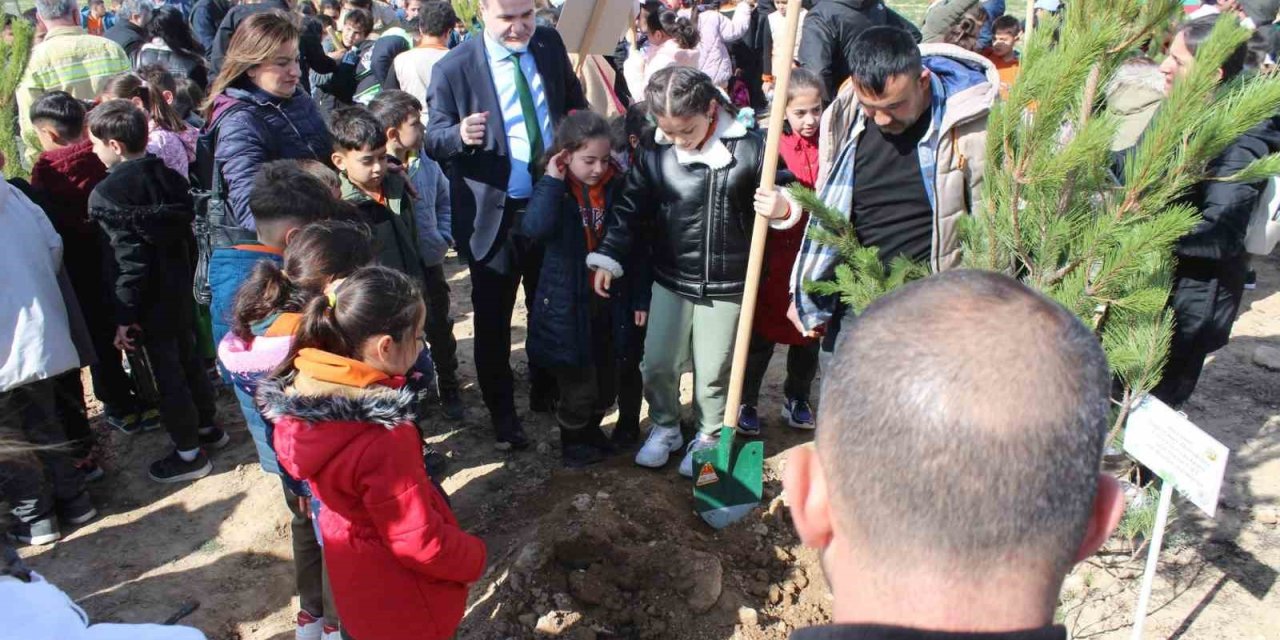 Geleceğin çiftçileri tarımı yerinde öğreniyor