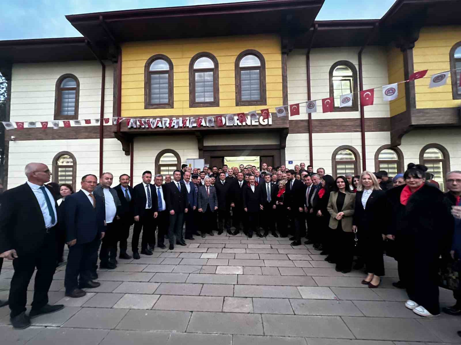 Ankara’da bayramlaşma buluşması: Siyaset ve STK’lar aynı çatı altında