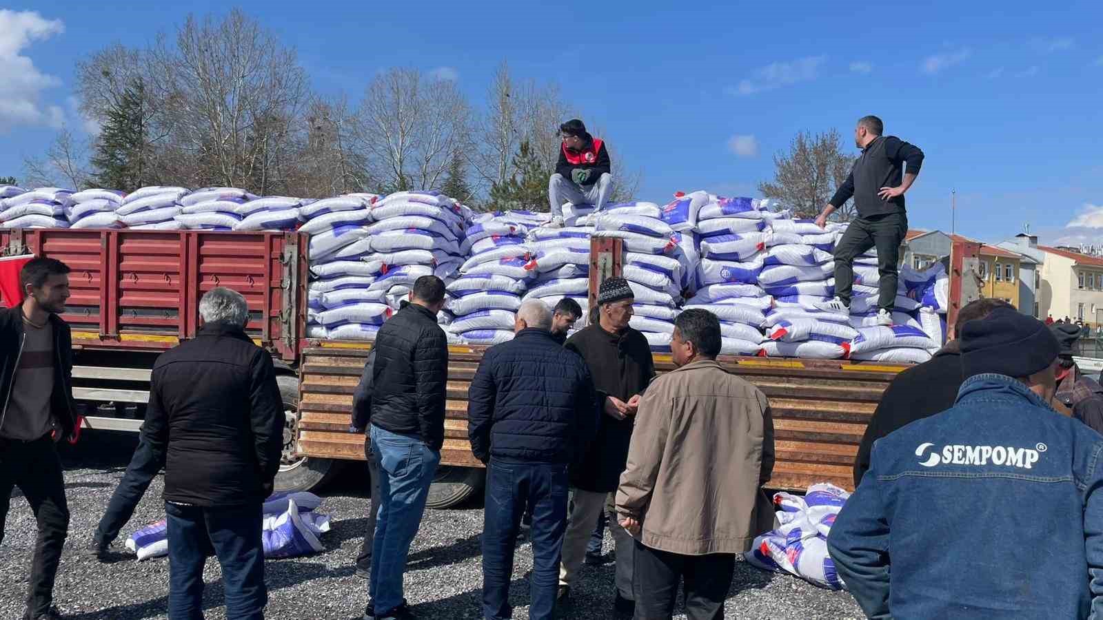 Konya'da boş arazi kalmayacak! Tırla dağıtıldı