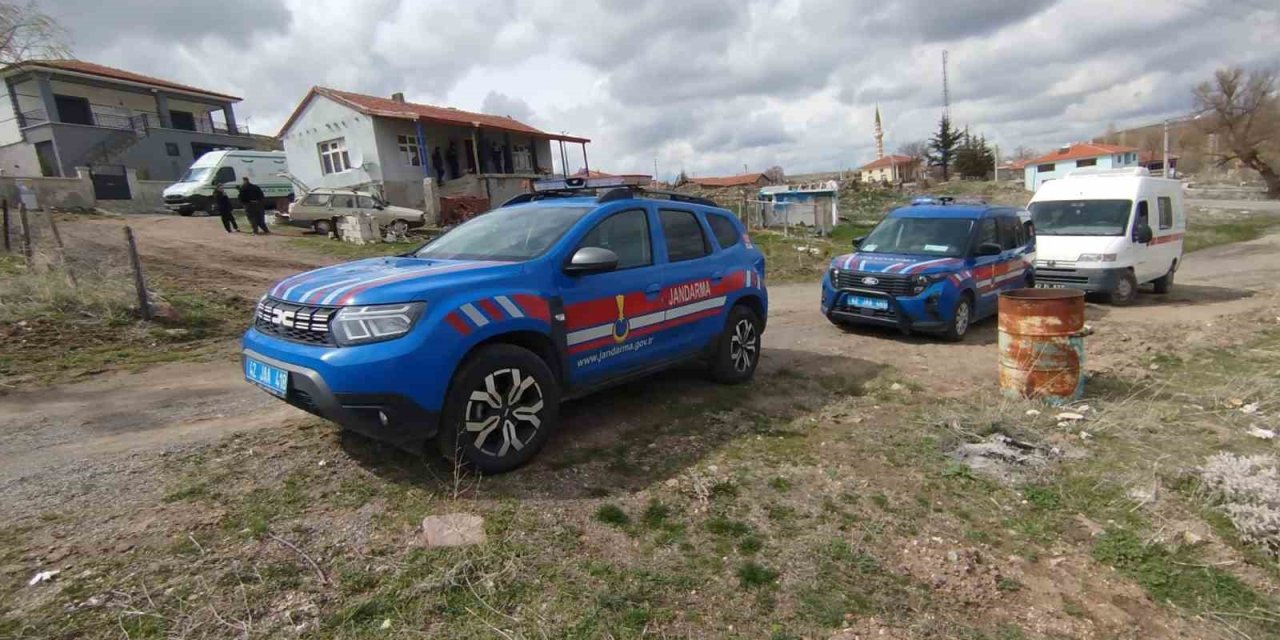 Haber alamayan komşuları evine gitti, gerçek ortaya çıktı