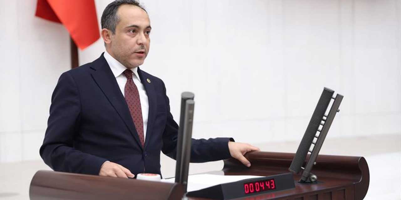 Konya’nın İlmek İlmek İşlenen Ladik Halıları Dünyaya Açılıyor