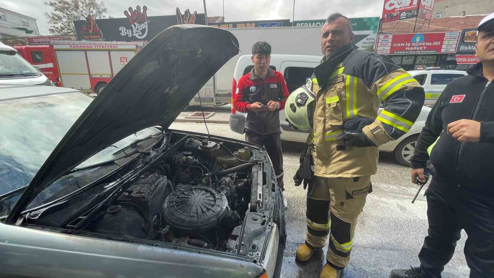 Karaman'da esnafın hortumu otomobili kurtardı