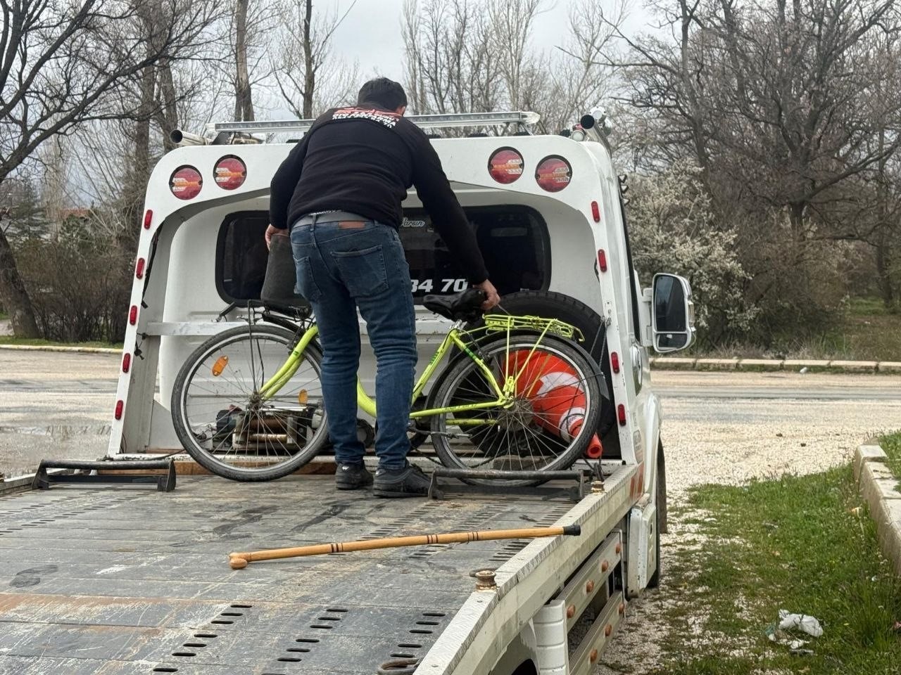 83 yaşındaki adamın talihsiz anları! Ağır yaralı