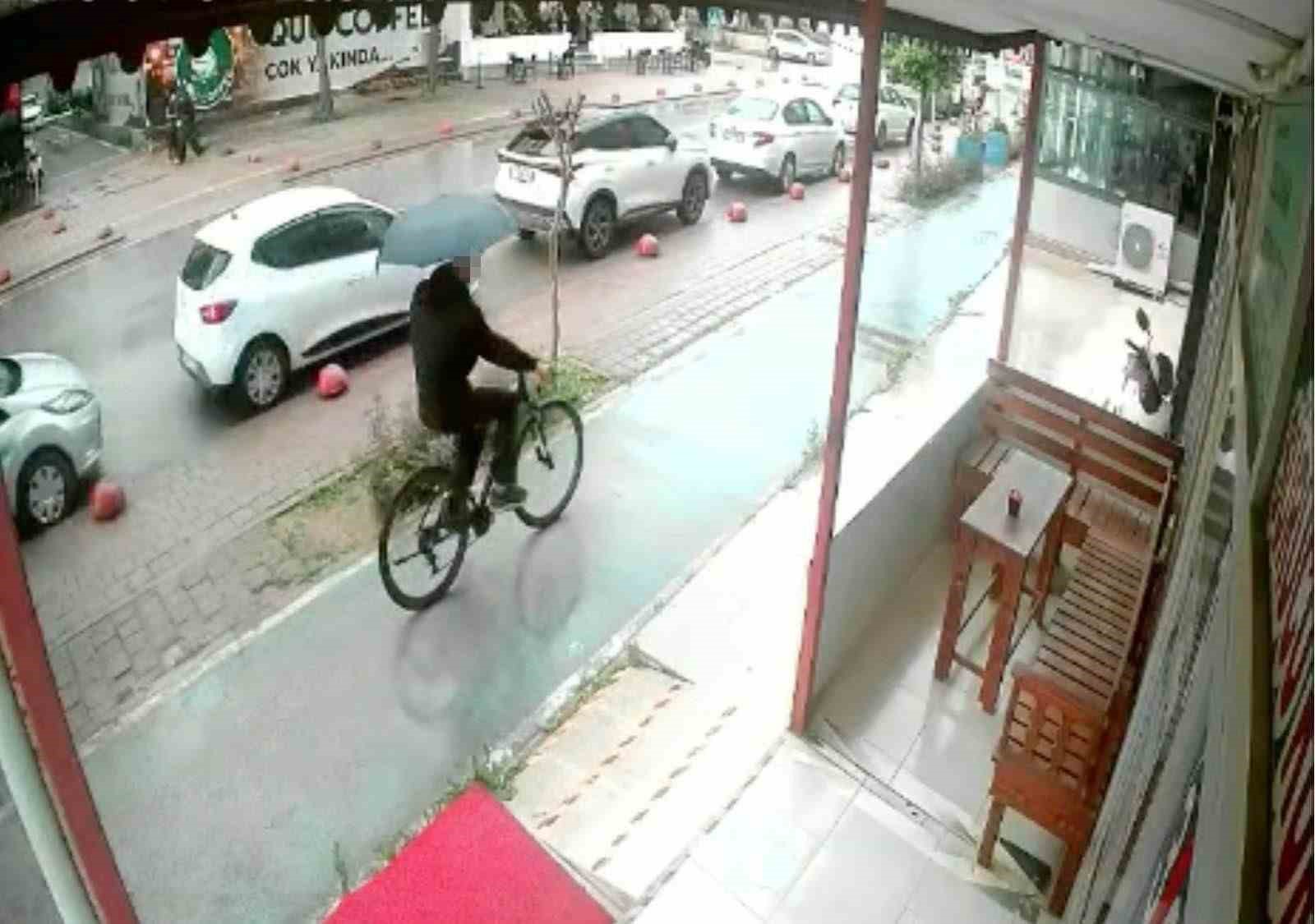 Bisikletle Geldi, Motosikletle Gitti: Serik'te İlginç Hırsızlık