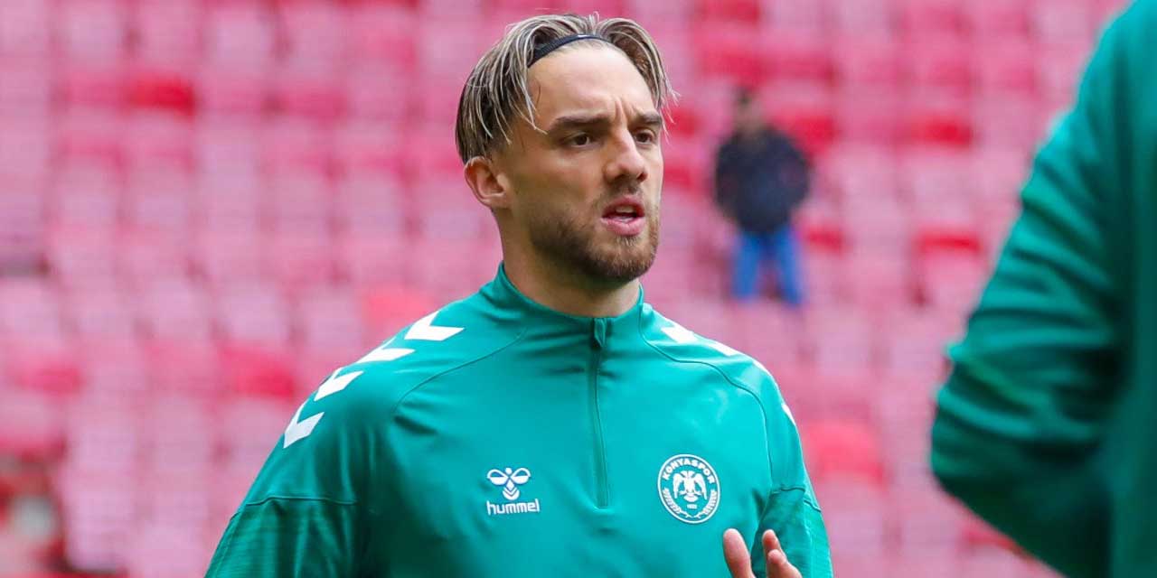 Konyaspor'da Kritik Revizyon: İlhan Palut'tan Radikal Kadro Seçimi