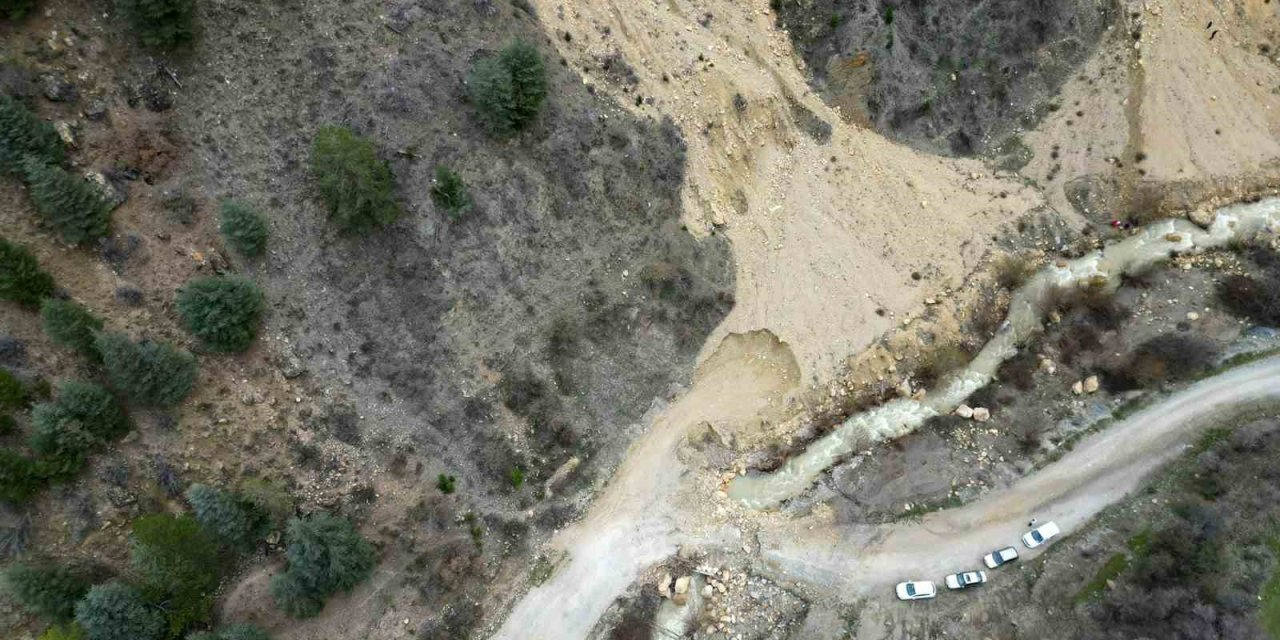 Heyelan sonrası ürküten görüntü