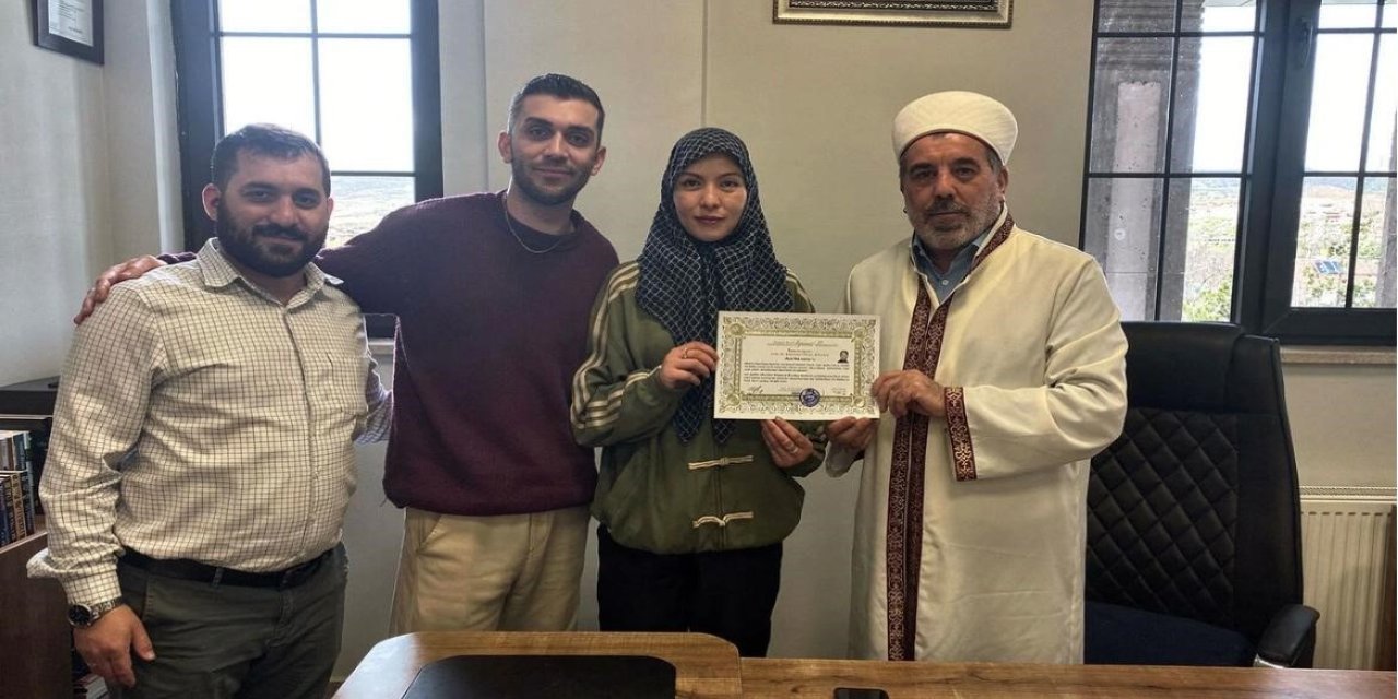 Çinli kadın Avanos'ta Müslüman oldu