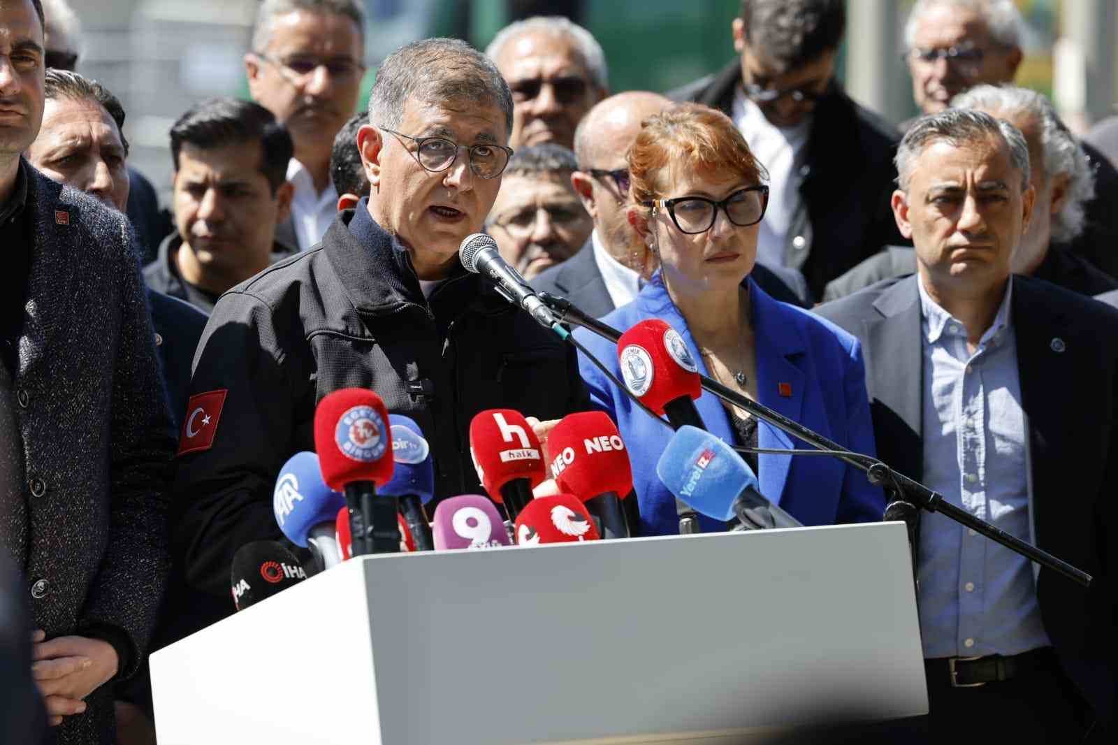 İzmir'de Meslek Fabrikası binası tartışması