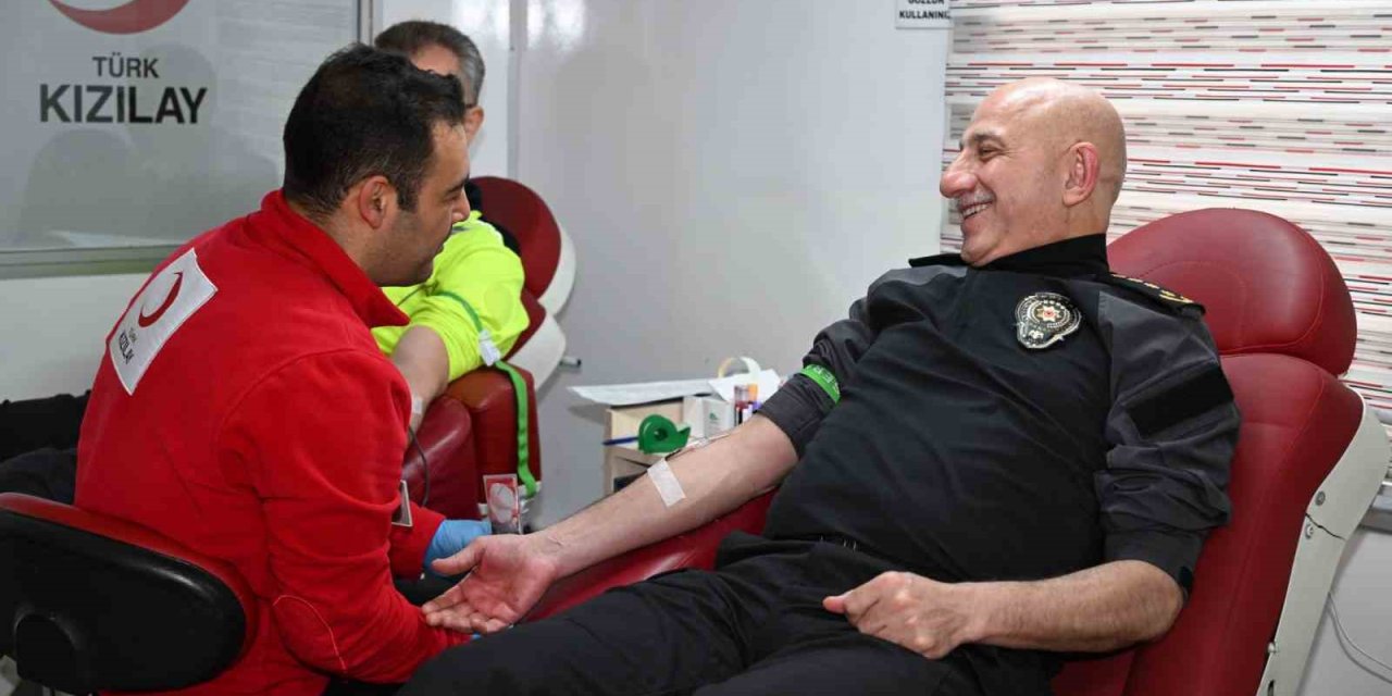 Konya Emniyeti’nden kan bağışı