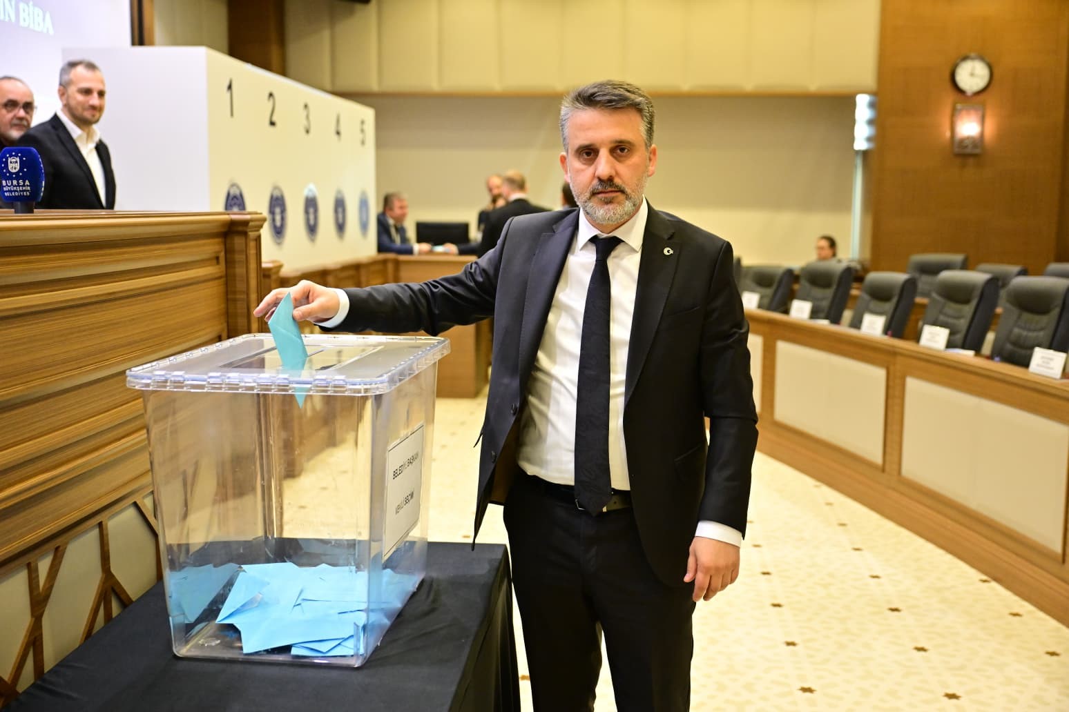 AK Parti itiraz ettiği su fiyatını düşürecek
