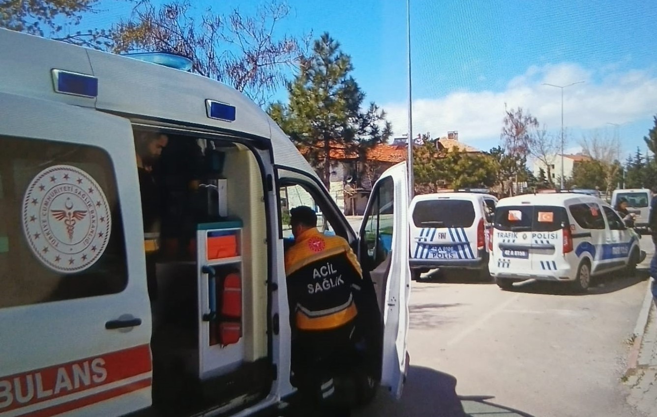 Beyşehir'de otomobil çocuğa çarptı