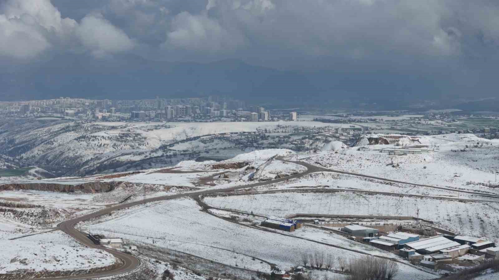 Ankara'nın beyaz örtüsü