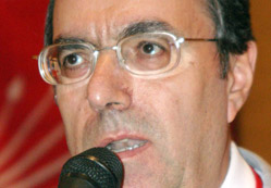 Kart'tan Başbakan'a DAVOS tepkisi