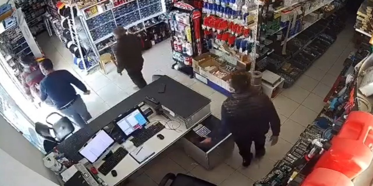 Antalya’daki deprem anı ve yaşanan panik kamerada