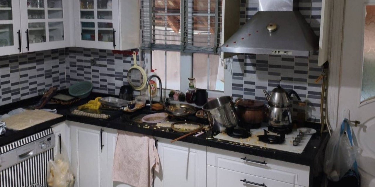 Düdüklü Tencere Bomba Gibi Patladı