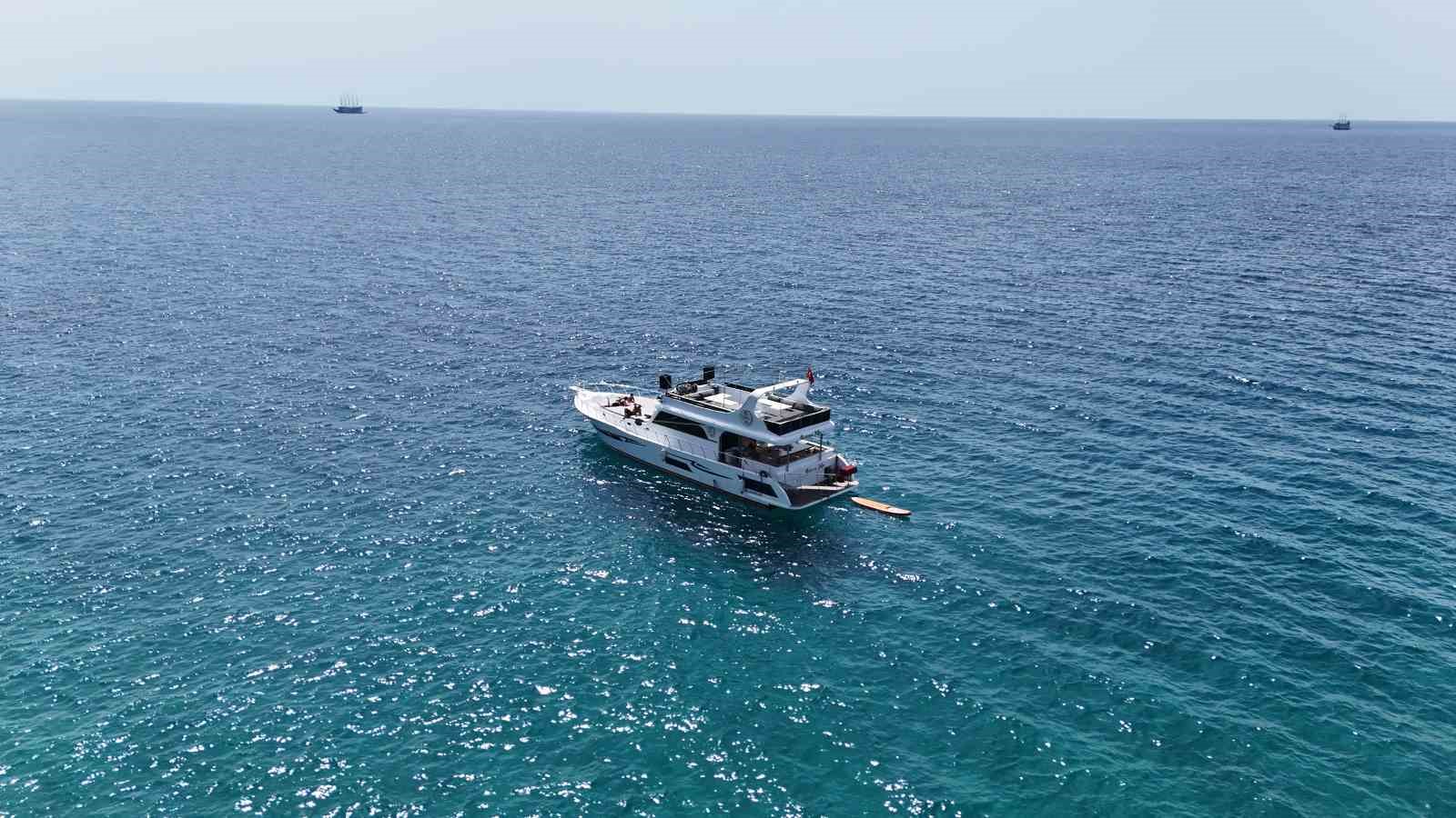 Alanya denize giriyor