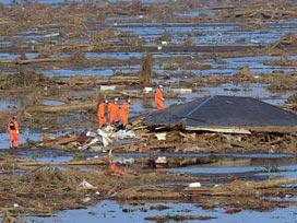 Japonya'da ölü sayısı 9 bine yaklaşıyor