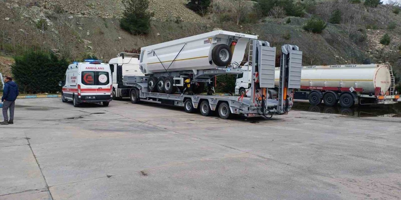 Konya'dan İstanbul'a Gidiyordu: Talihsiz Şoför İstasyonda Can Verdi