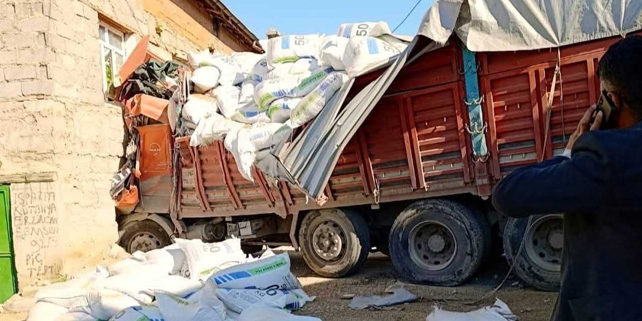 Konya'da Kamyon Eve Daldı: Sürücü İçin Hava Ambulansı Havalandı!