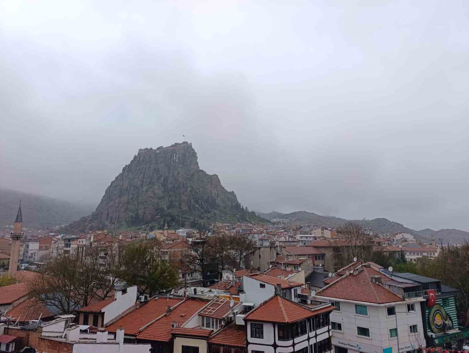 Yağmur Konya'ya ilerliyor