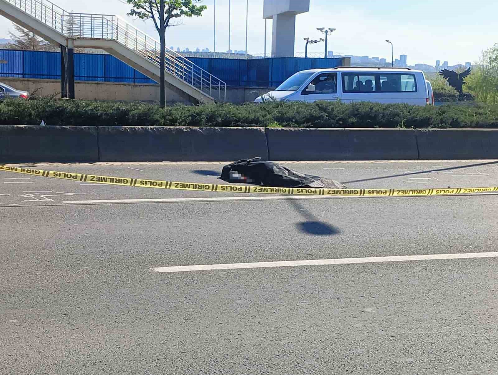 Ankara’da üst geçitten düşen işçi hayatını kaybetti